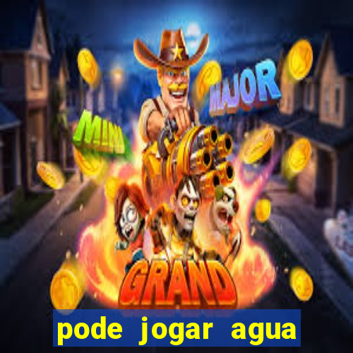 pode jogar agua fervente na pia