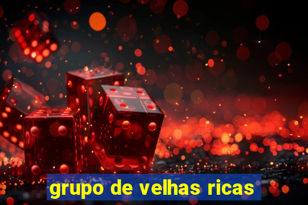 grupo de velhas ricas